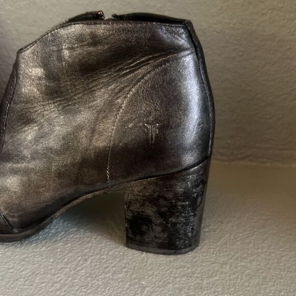 Frye Nora Zip Boots Shoes - Picture 5 of 8